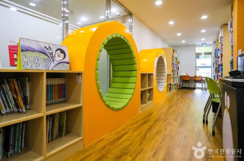 부산광역시립 연산도서관 (7)