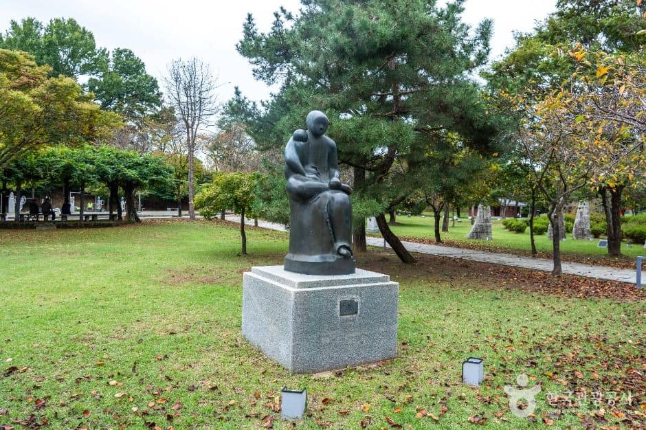 부여군_구드래조각공원 (6)