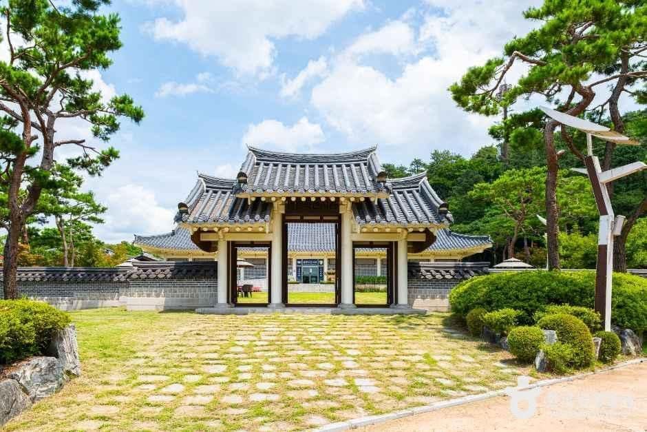 경기_이천_쌀문화전시관_외부_1.jpg
