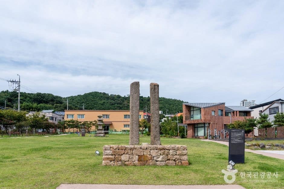 서산_서산동문동 오층석탑 및 당간지주 (4)