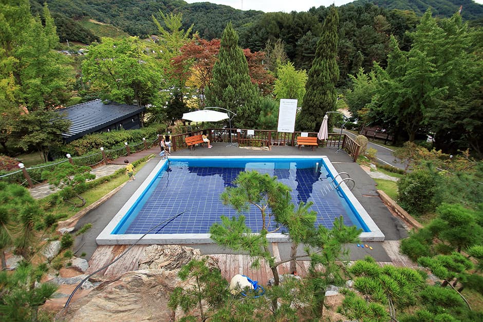 벨라캠핑장_수영장
