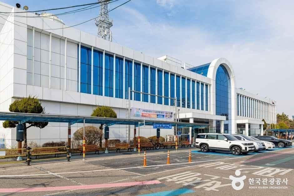인천_인천항연안여객터미널 (5).jpg