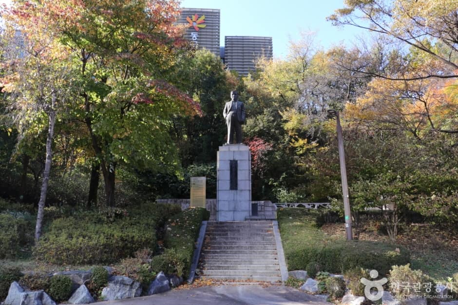 일성이준열사동상 (4)