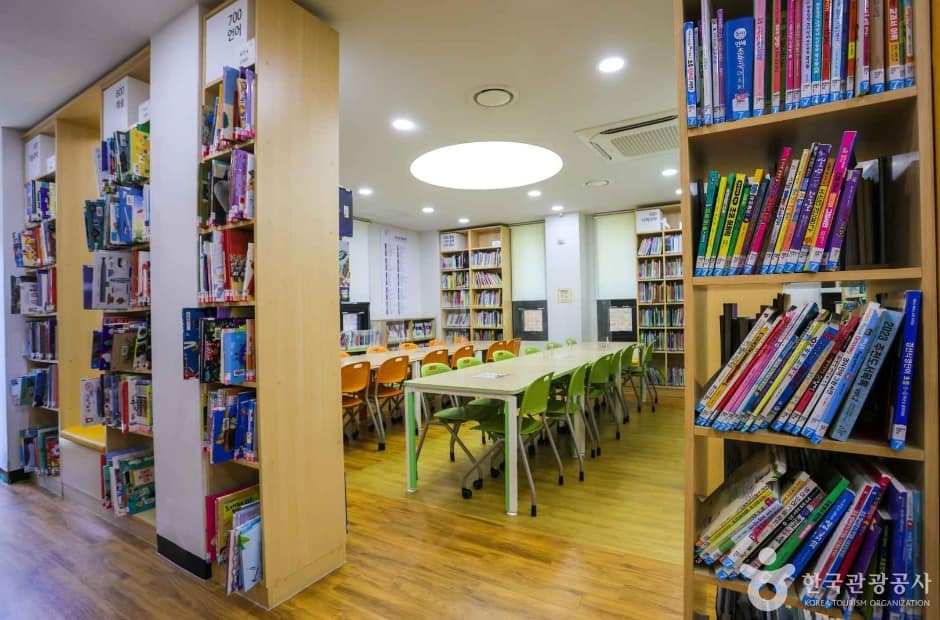 부산광역시립 연산도서관 (1)