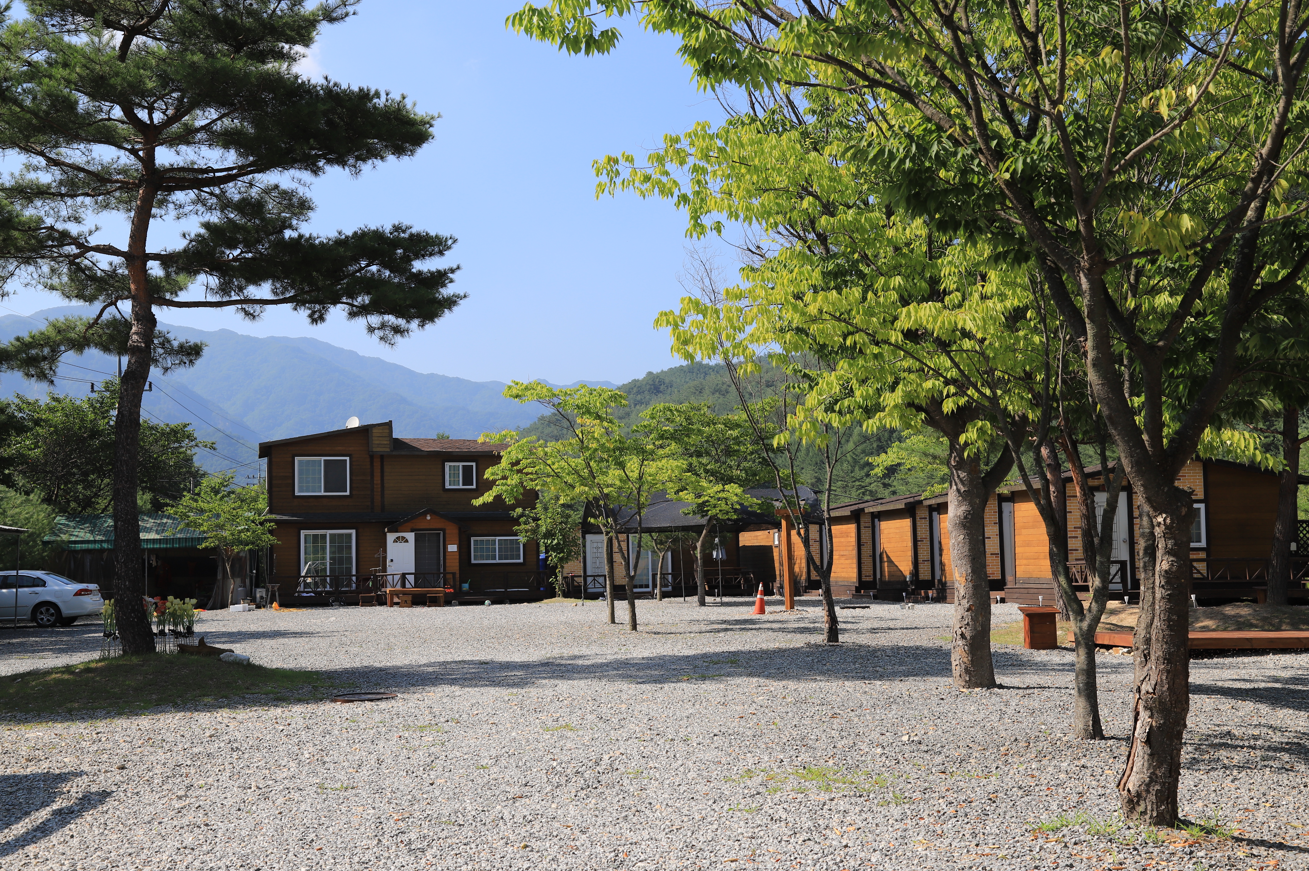 지구별캠프펜션_전경1