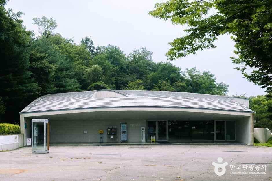 경기_안양_안양예술공원_외부_7.jpg
