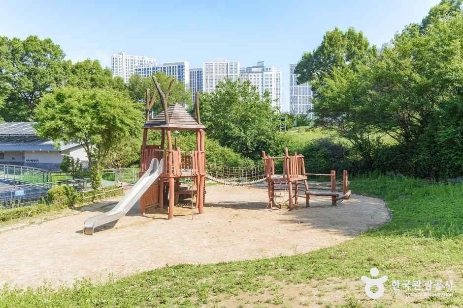 서울_중랑숲캠핑장 (5).jpg