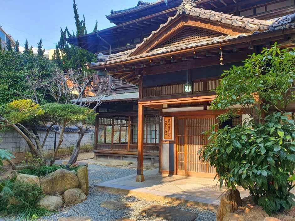 부산_문화공감 수정(부산 수정동 일본식 가옥) (1).jpg