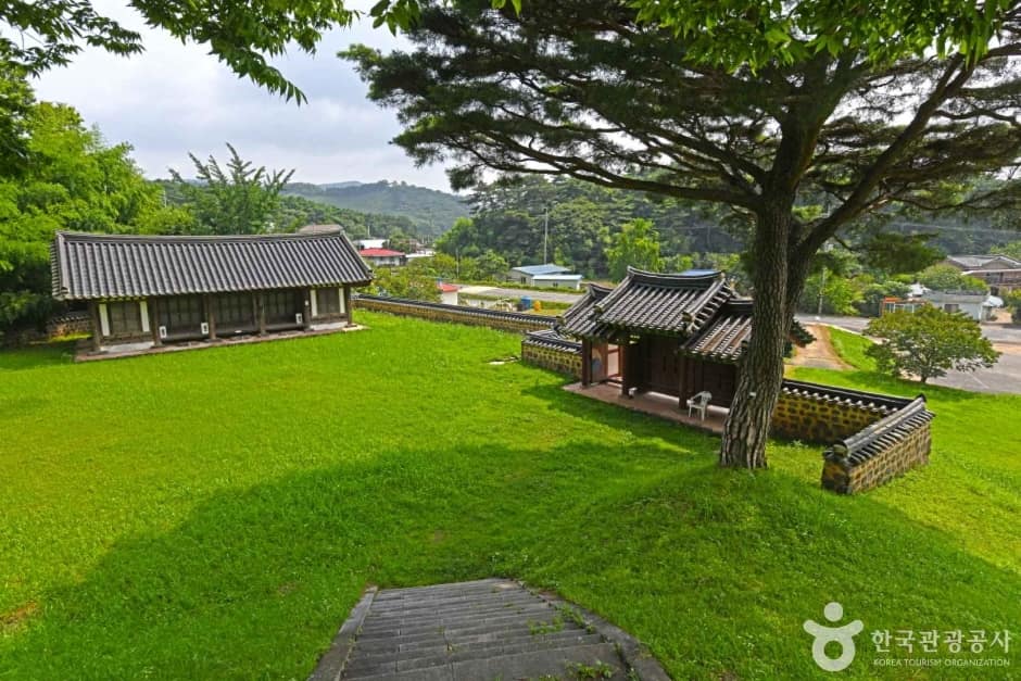 김좌진장군묘 (7)