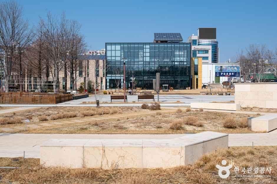 전북_전주_전주정원문화센터_외부_2.jpg