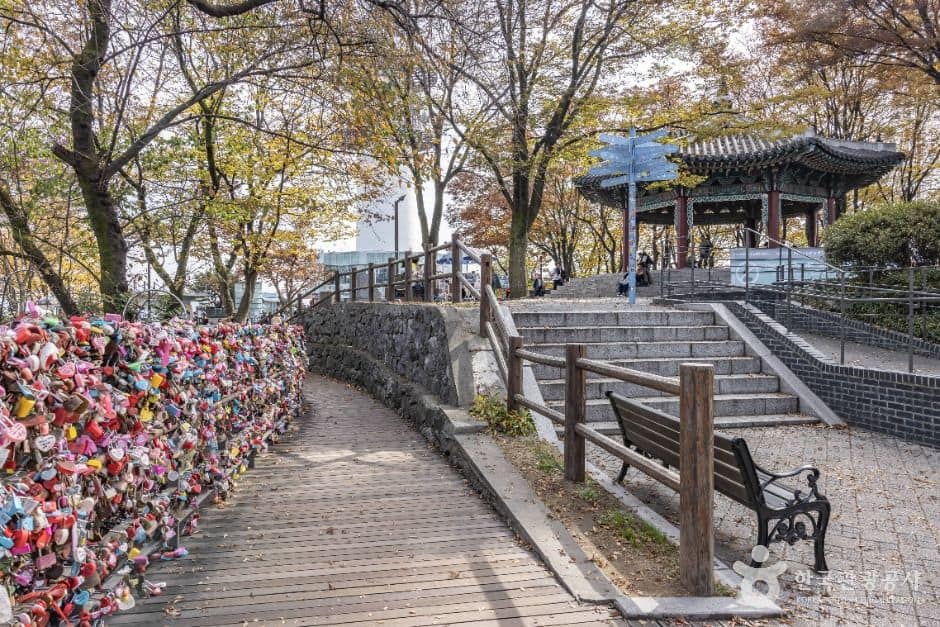 서울_남산 팔각정 (1)