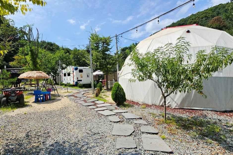 가평_가평글램핑 가그막끝마을 (1).jpg