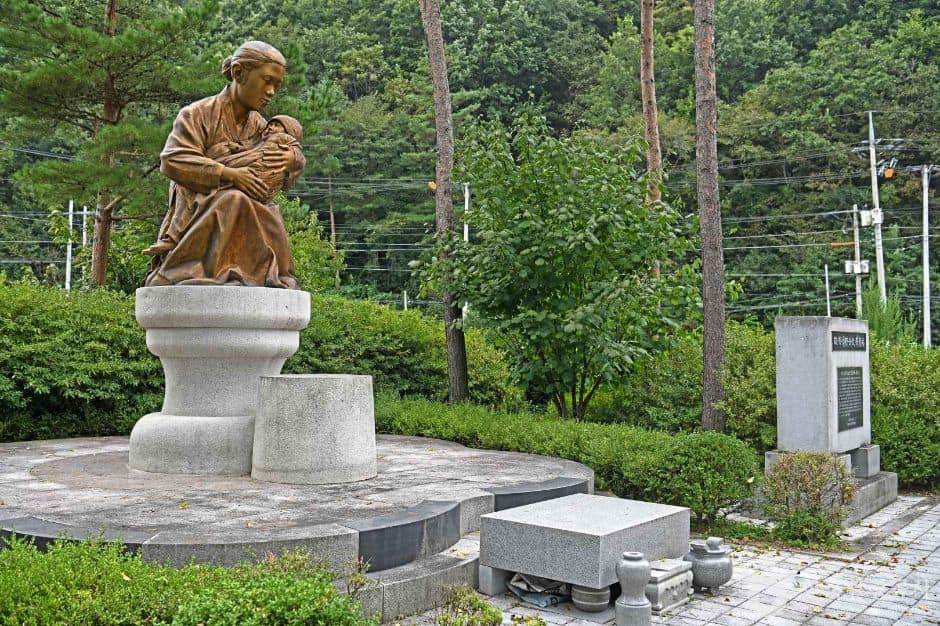 강원_홍천_故박정렬여사 추모공원 (2)