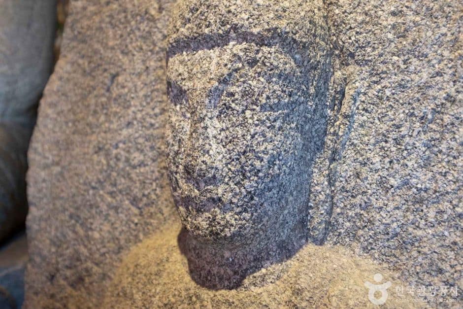 상주_상주 증촌리 석조여래입상 (2)