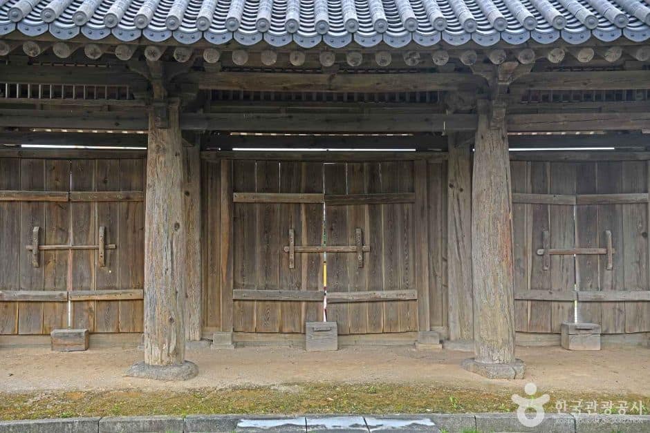 강릉 임영관 삼문 (7)