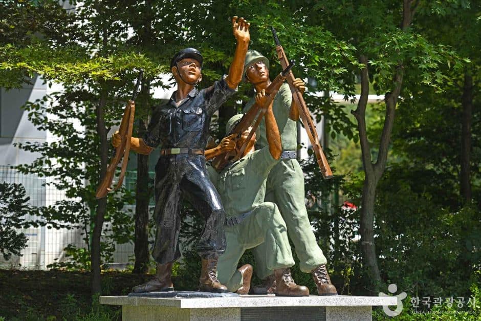 태백_학도병충혼탑 (7)