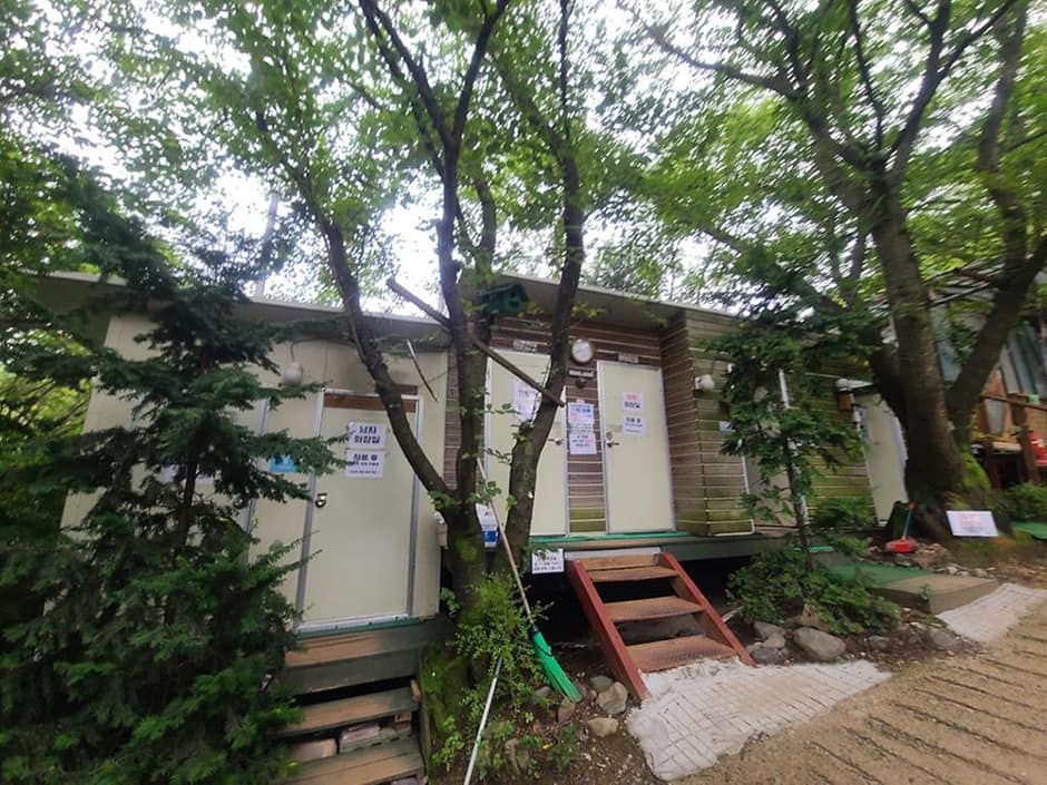 범바위캠핑정원 공용시설