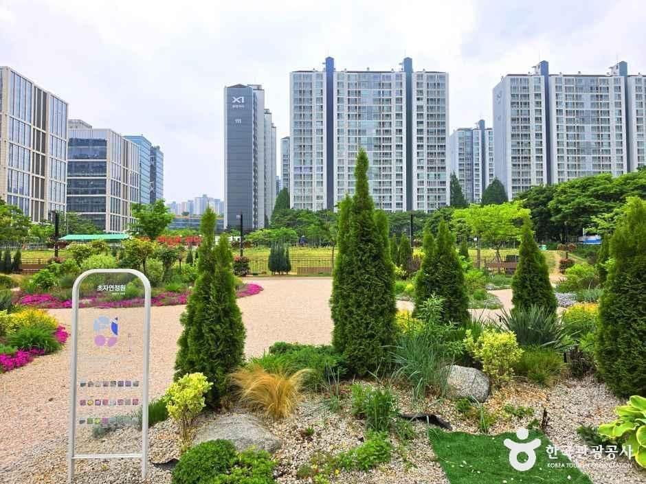서울_문래_문래동꽃밭정원_외부_5.jpg