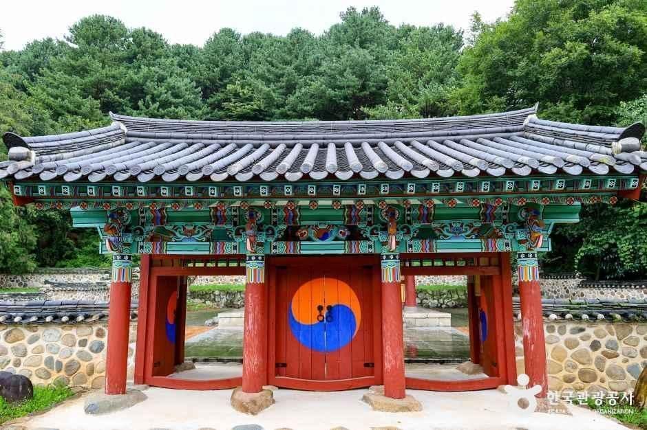 경남_산청_덕천서원_외부_13.jpg