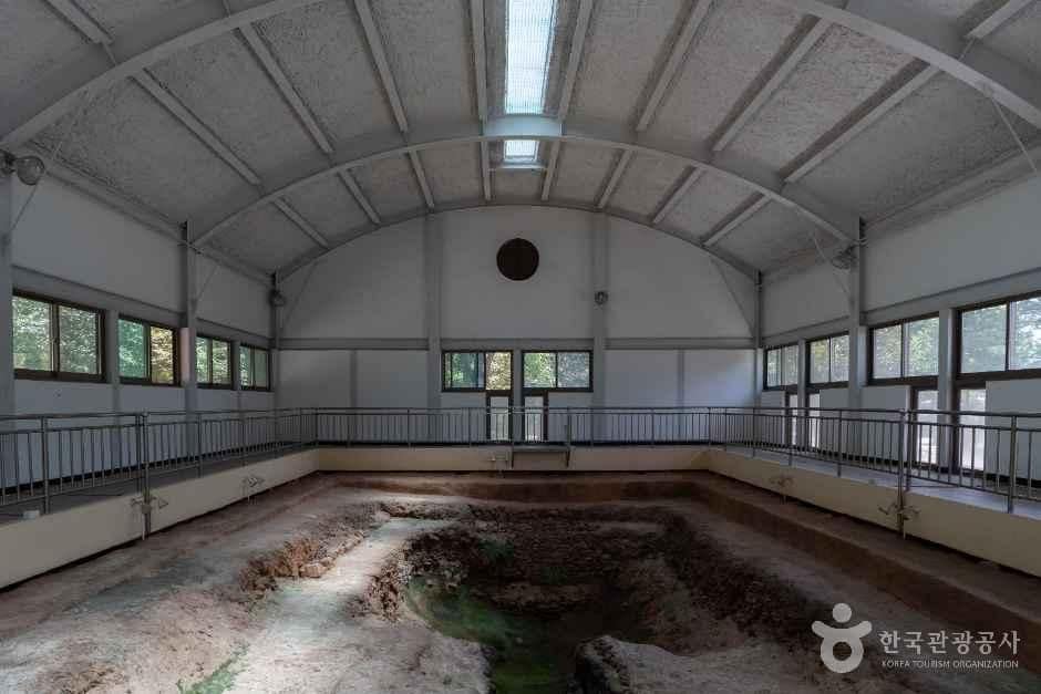 전남광주_강진_강진 고려청자박물관_외부_1.jpg