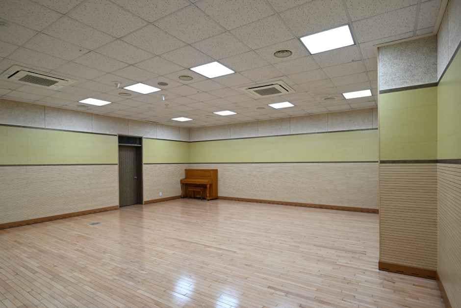 진주_경상남도문화예술회관 (10).JPG