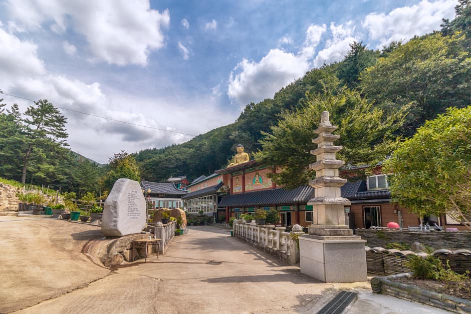 01_경남_양산시_용주사_전경_리사이징