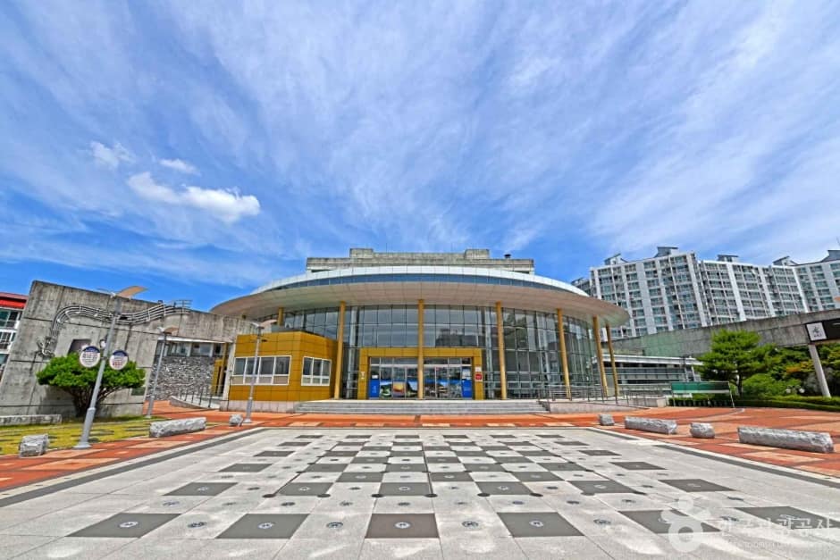 옥천문화예술회관 (2)