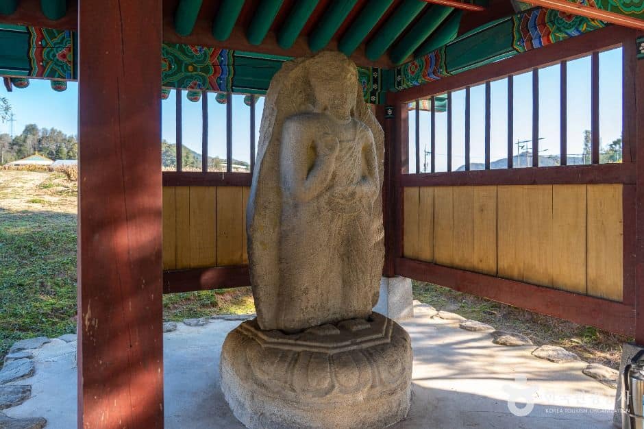 제천_제천 시곡리 석조여래입상 (2)