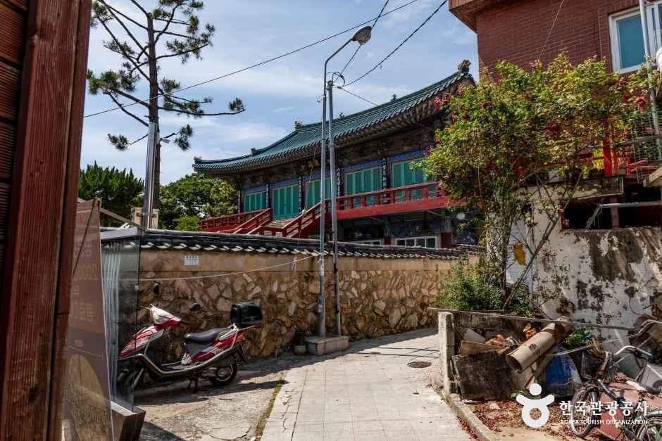 경남_김해_연화사_외부_5-1.jpg