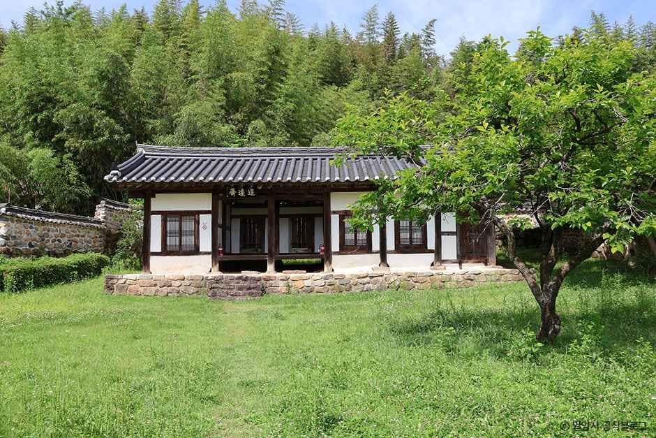 밀양_추원재(김종직선생생가) (1).jpg