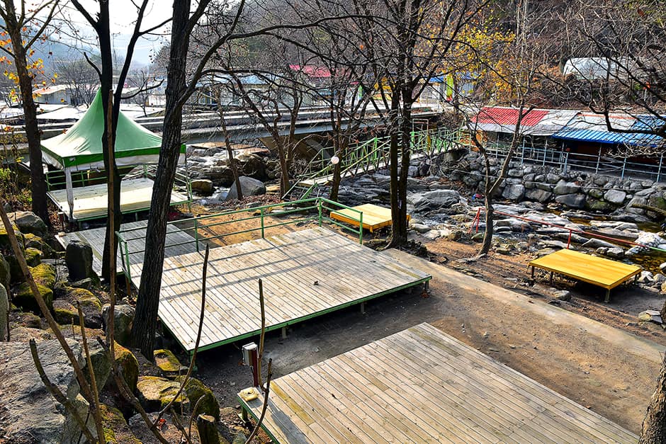 백운힐링캠핑장_데크