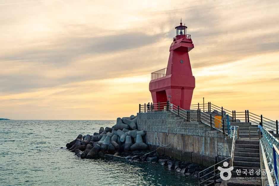 제주_이호테우 말 등대 (7).jpg