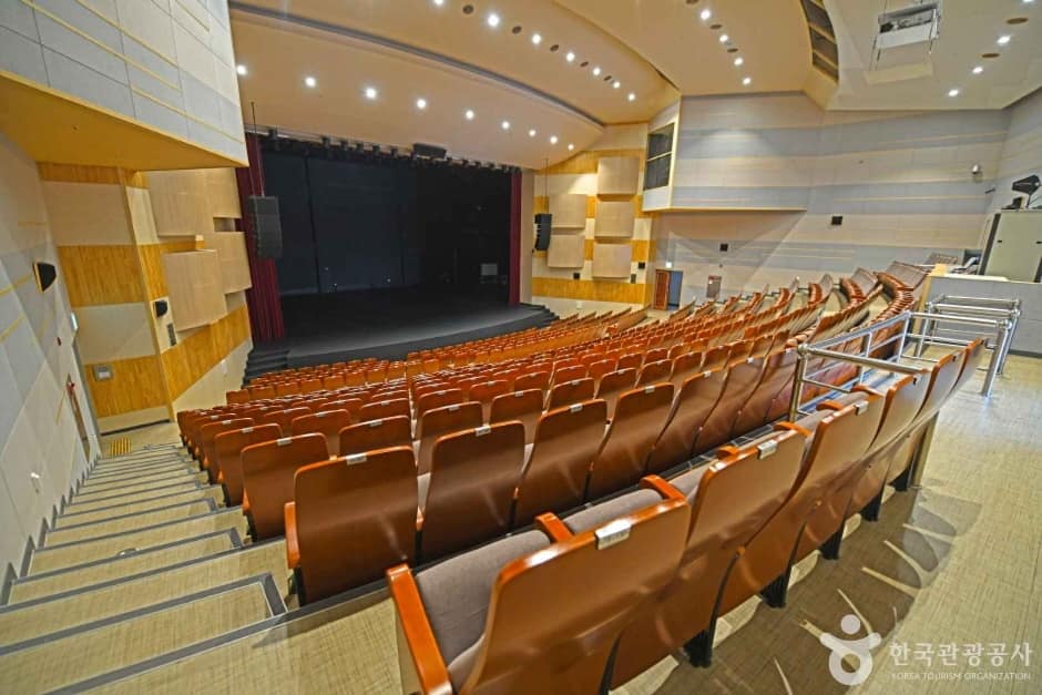 옥천문화예술회관 (7)