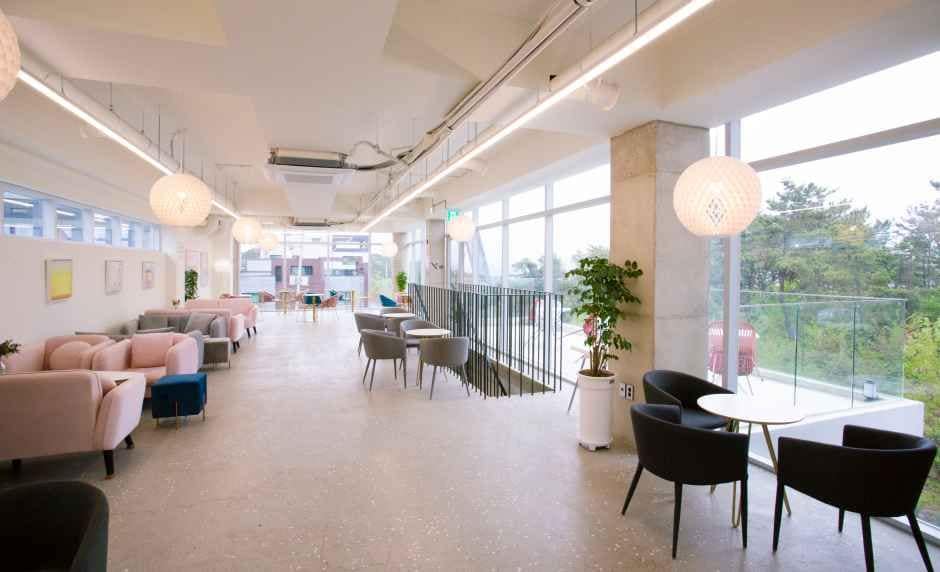 울산_아트홀마당 (8).jpg