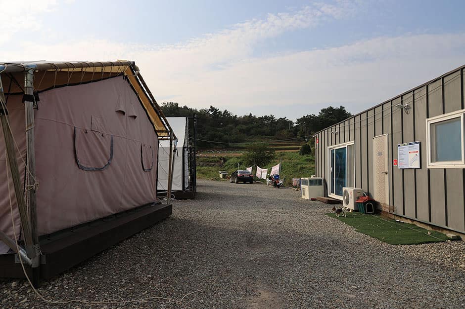 경상남도_남해군_더왕글램핑_글램핑1