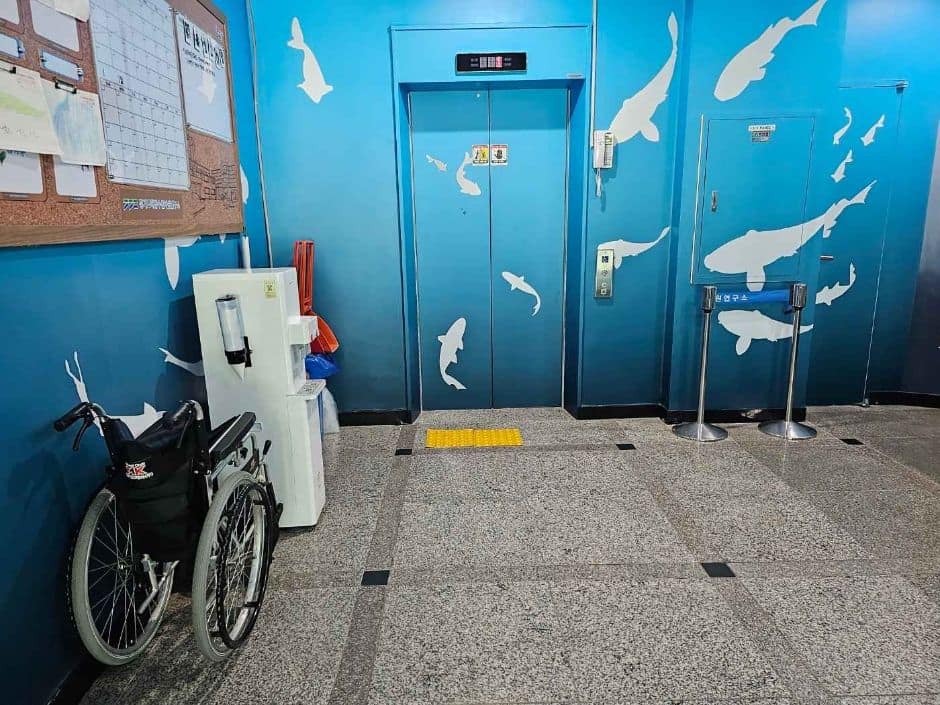 경기도해양수산자원연구소민물고기생태학습관_엘리베이터
