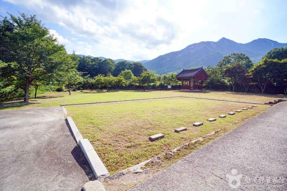 거창 강남사지 석조여래입상 (7)