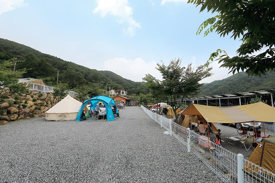 산과별캠핑장 전경4
