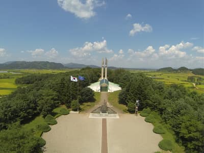 백마고지 위령비와 기념관