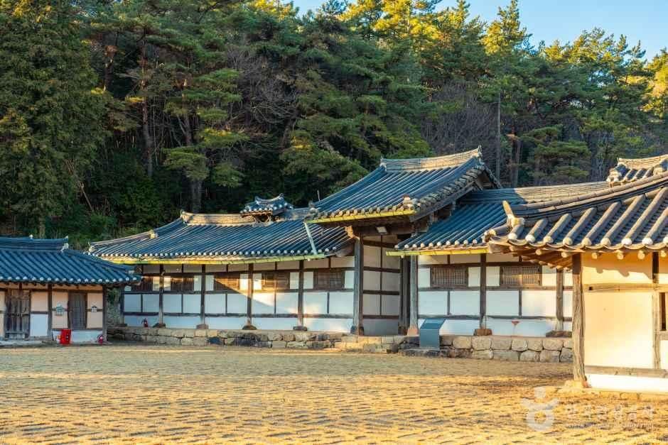 강진_해남윤씨영모당 (6).jpg