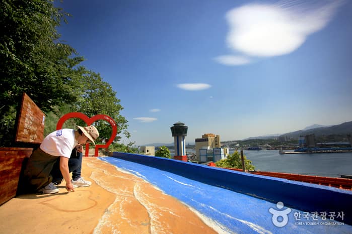 강원_동해_동해에 숨겨둔 나의 ‘전망 좋은 방’, 묵호동 논골담길_06