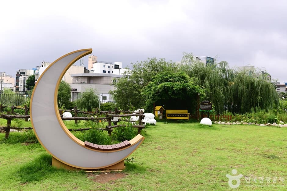 NO2204_전남_순천_남문터광장_모내기정원1