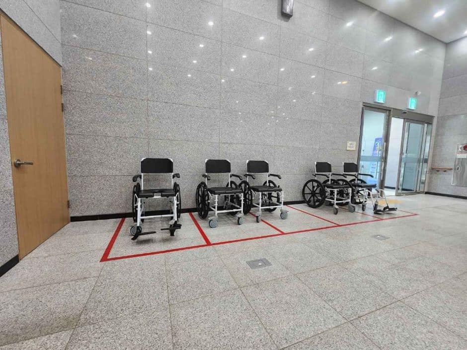 반다비체육센터_휠체어대여
