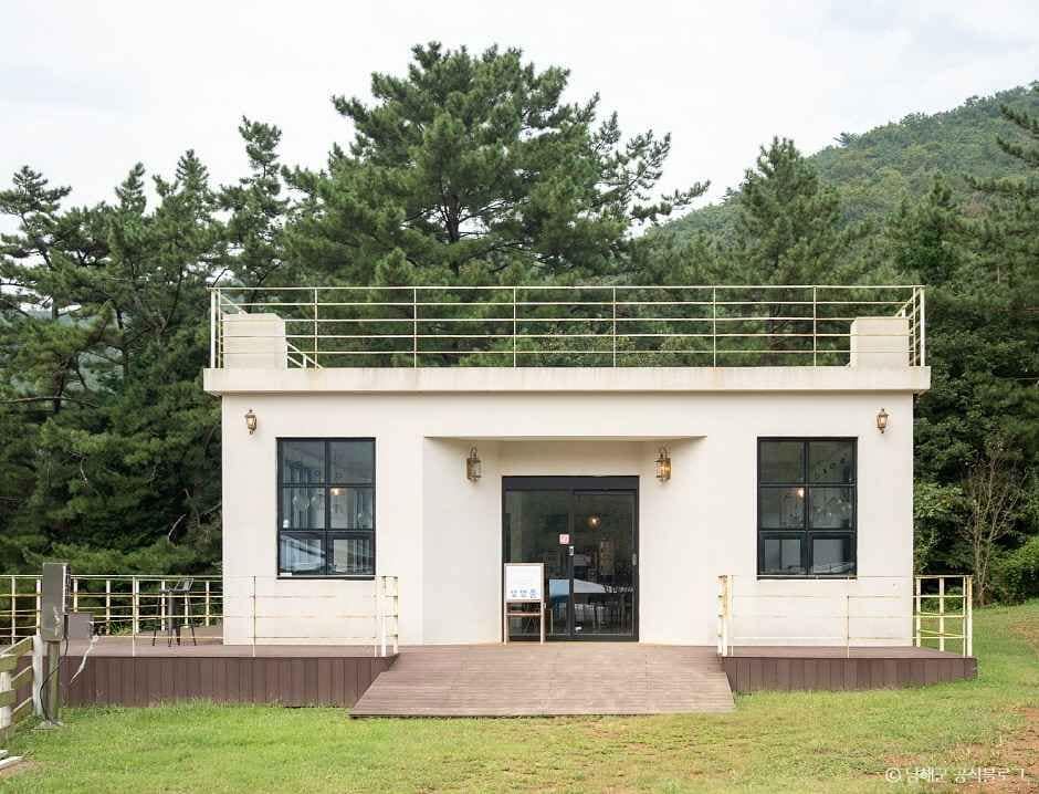 경남_남해_남해양떼목장 양마르뜨언덕 (9)