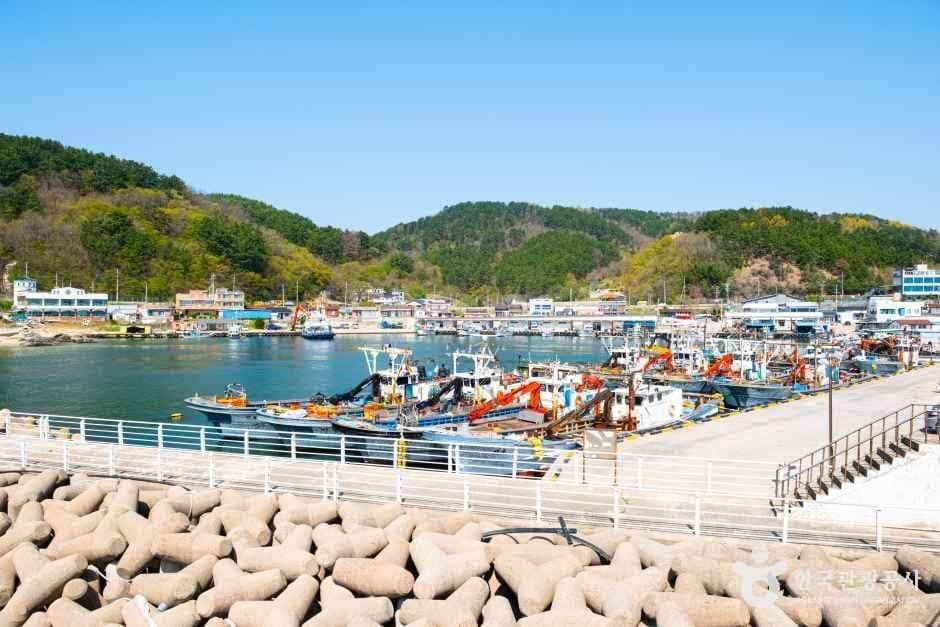경북_영덕_구계항_외부_3.jpg