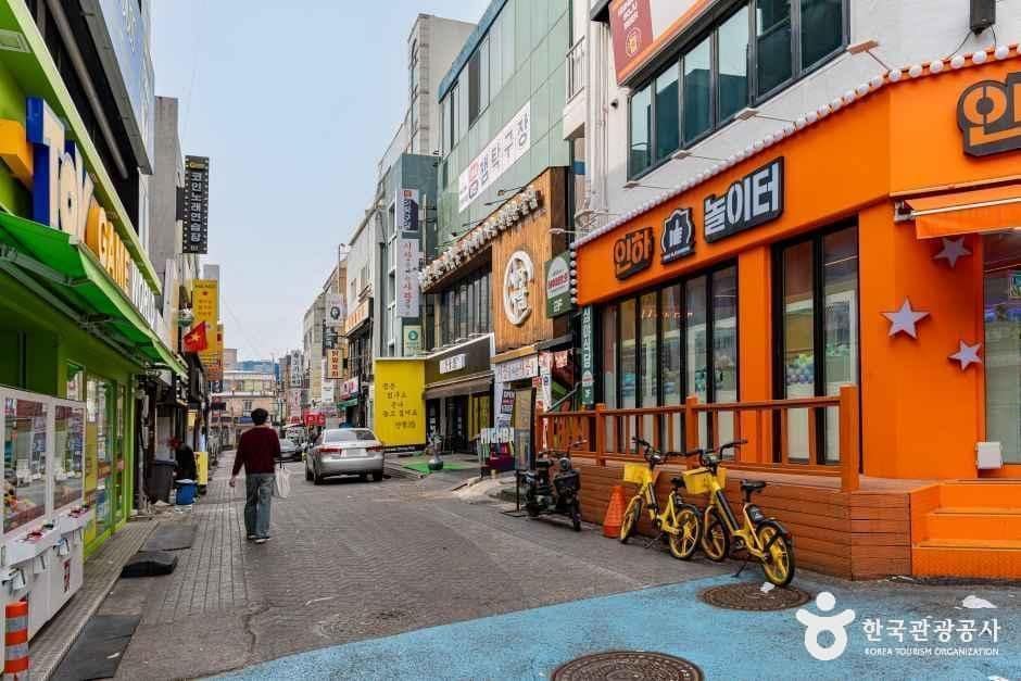 인천_인하대후문먹거리타운 (4).jpg