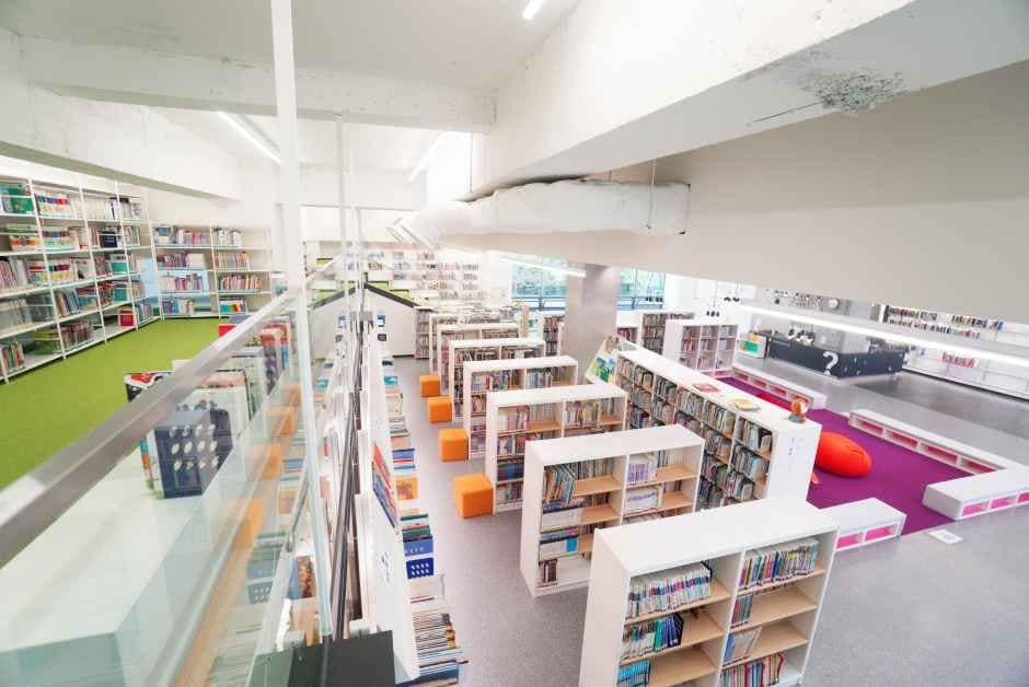 파주_파주중앙도서관 (1).JPG