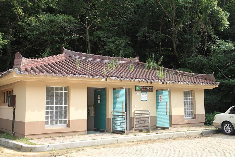 전라북도_남원시_뱀사골자동차야영장_화장실