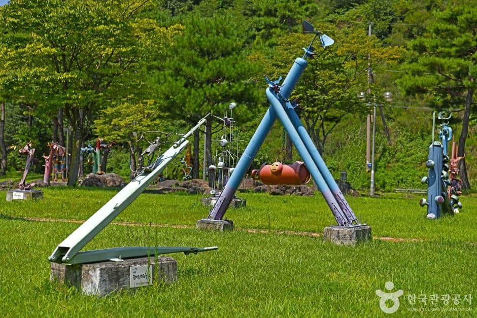 용담댐 조각공원 (6)