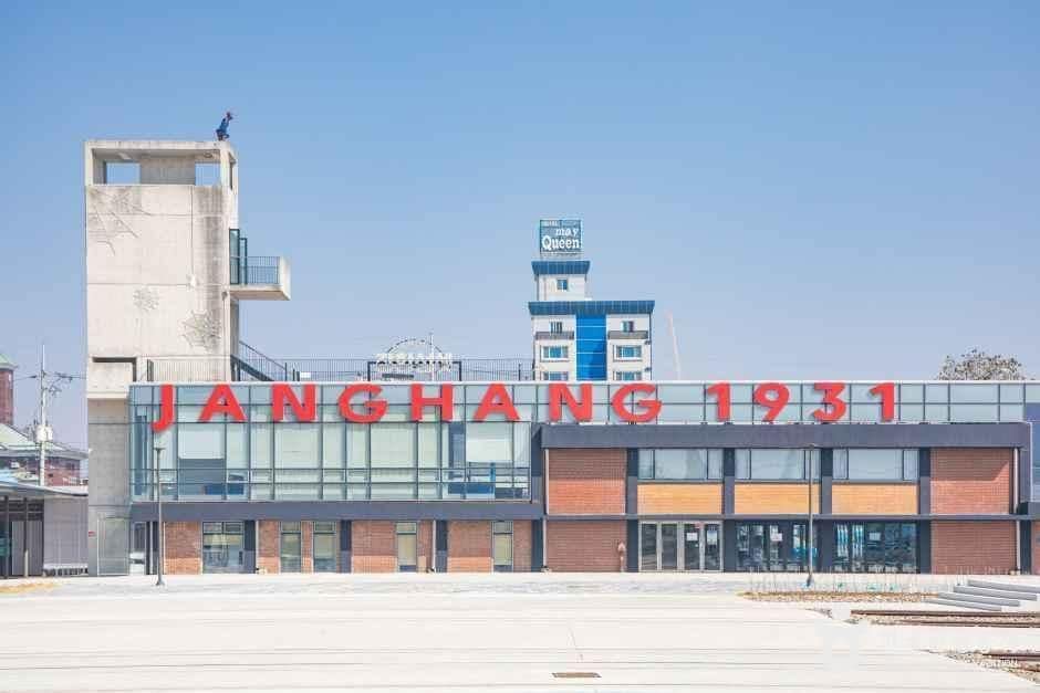 충남_서천_장항도시탐험역_외부_2.jpg
